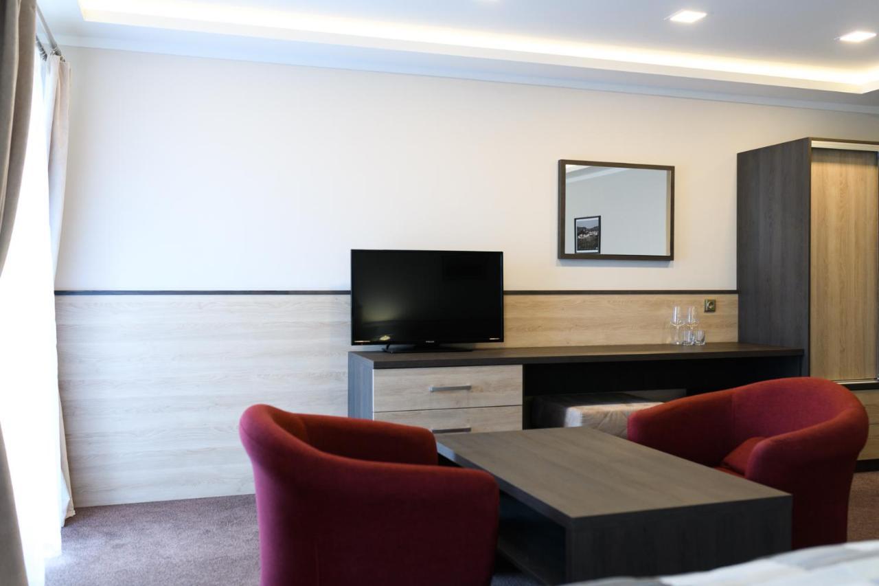 Hotel Vinarstvi U Kaplicky à Zaječí Extérieur photo