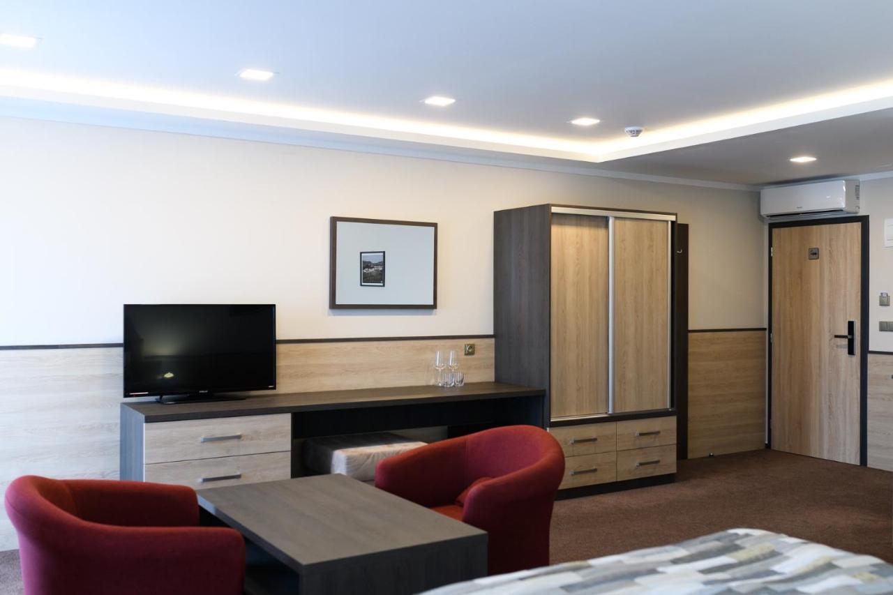Hotel Vinarstvi U Kaplicky à Zaječí Extérieur photo