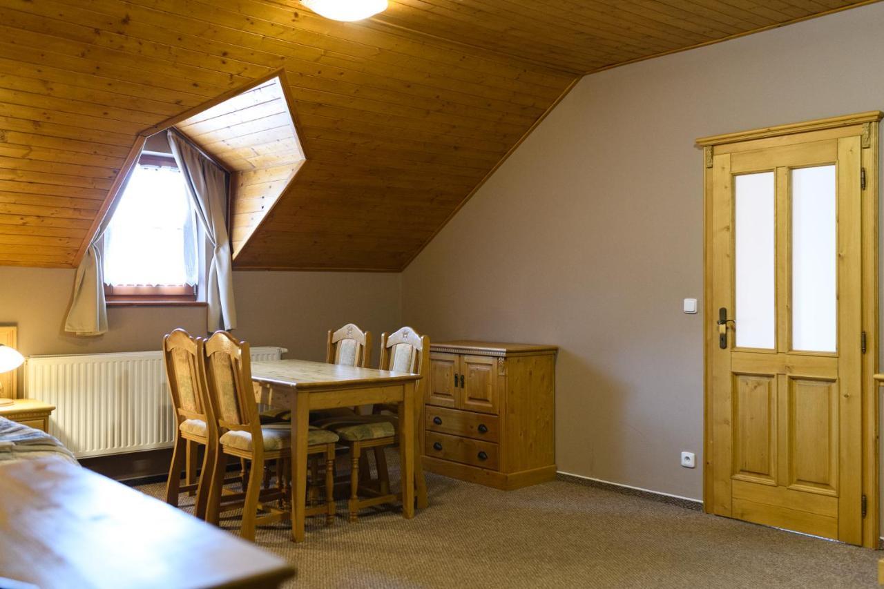 Hotel Vinarstvi U Kaplicky à Zaječí Extérieur photo