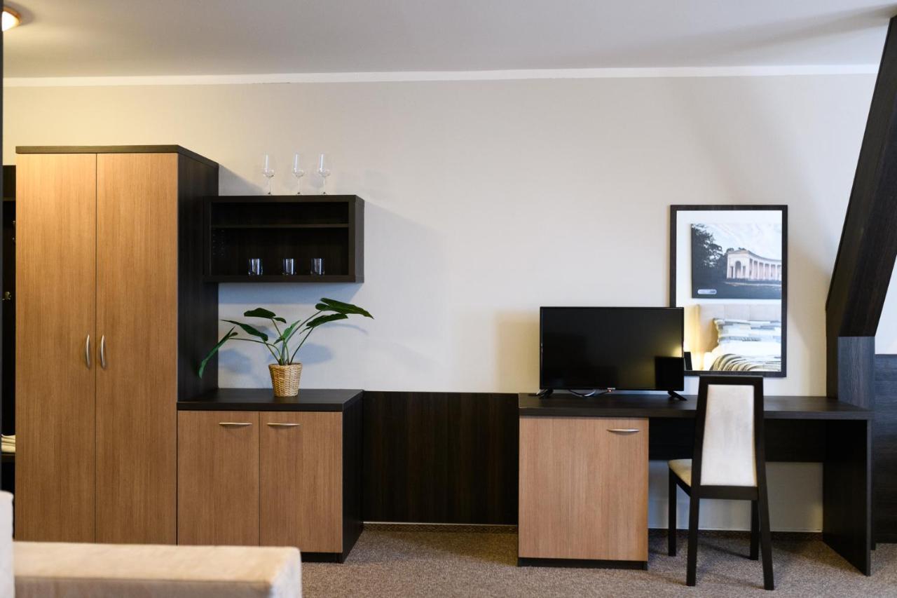 Hotel Vinarstvi U Kaplicky à Zaječí Extérieur photo
