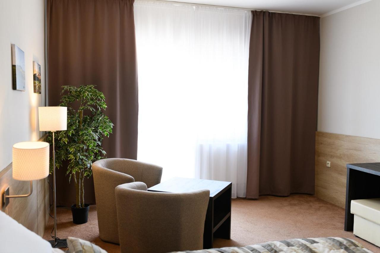 Hotel Vinarstvi U Kaplicky à Zaječí Extérieur photo