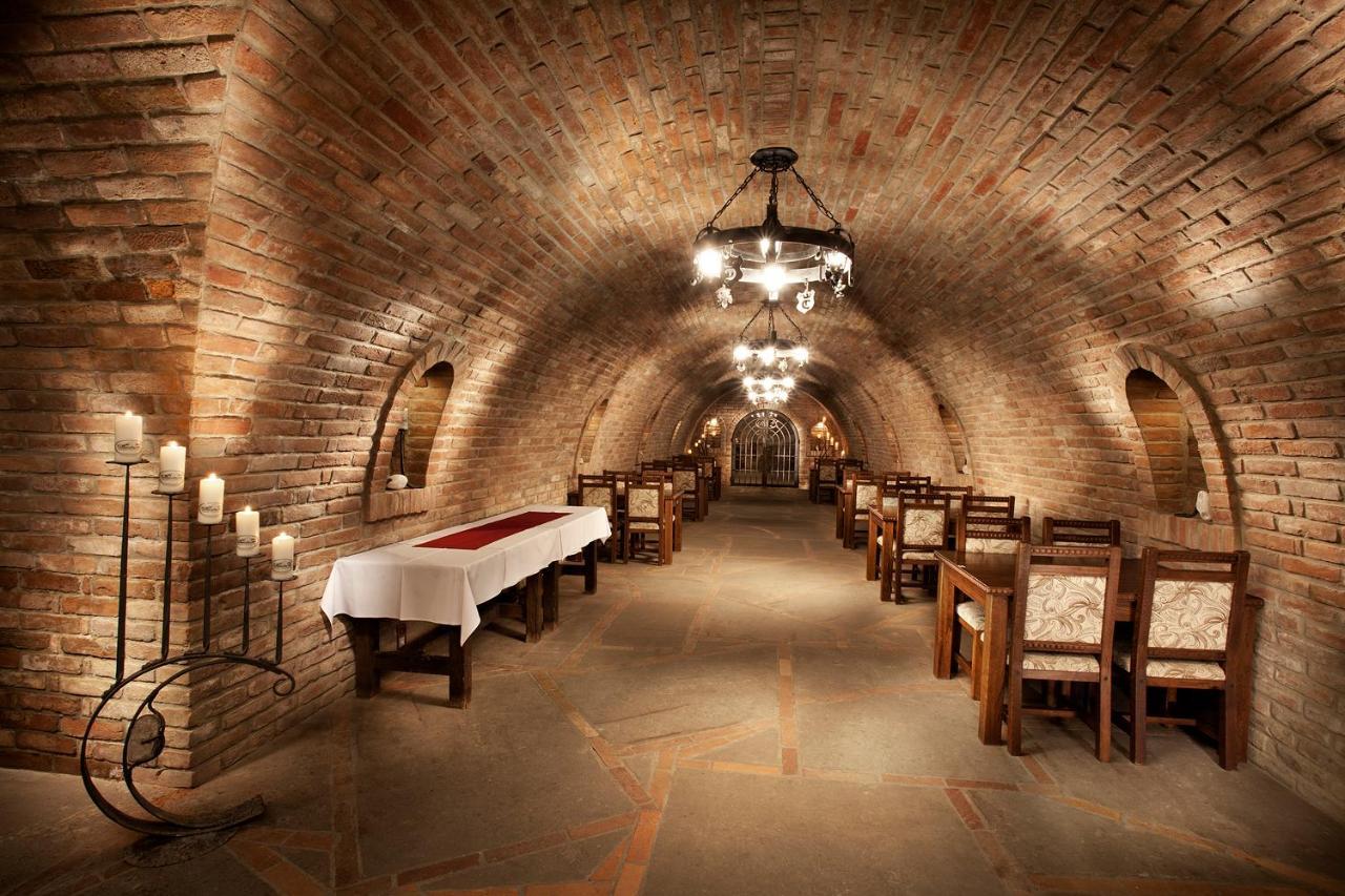 Hotel Vinarstvi U Kaplicky à Zaječí Extérieur photo