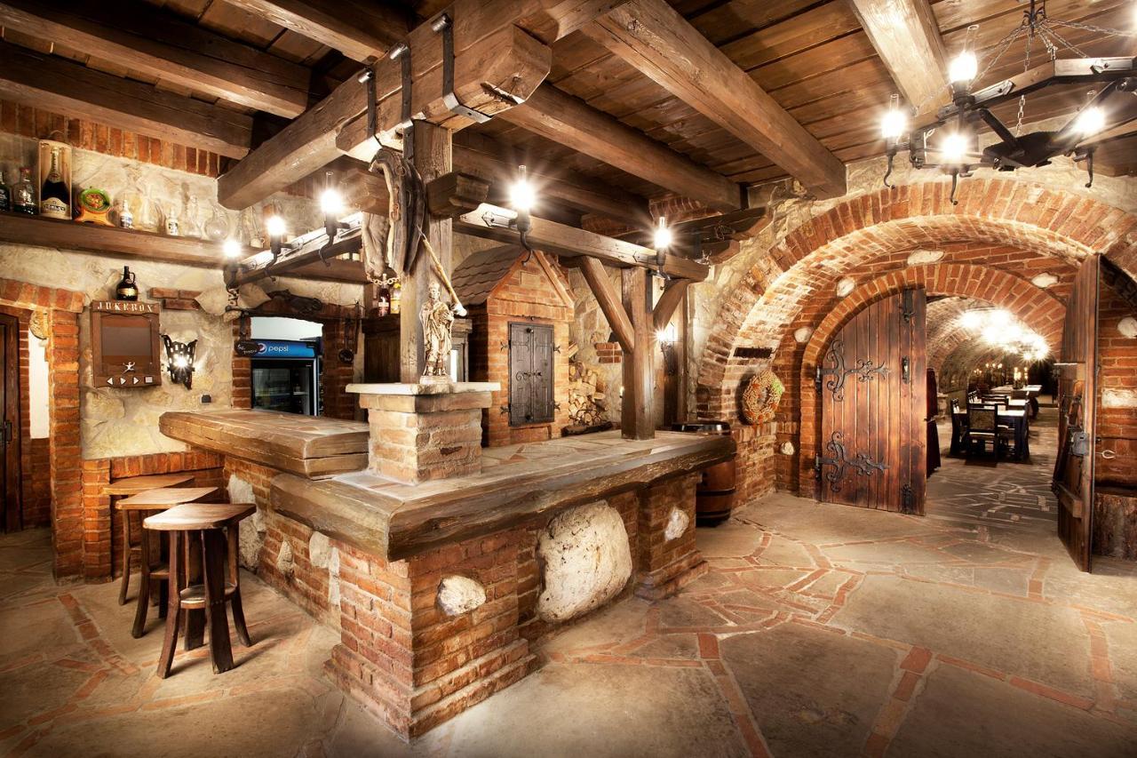 Hotel Vinarstvi U Kaplicky à Zaječí Extérieur photo